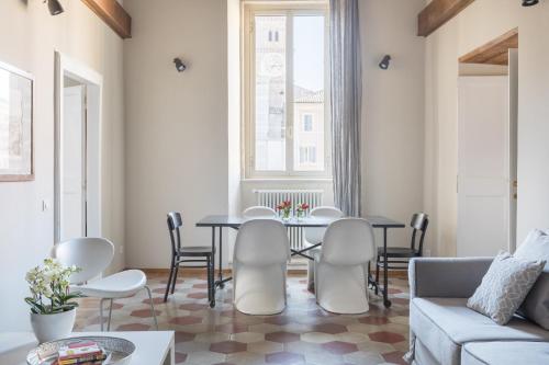 Mami's Home Trastevere apt with private terrace, Rome