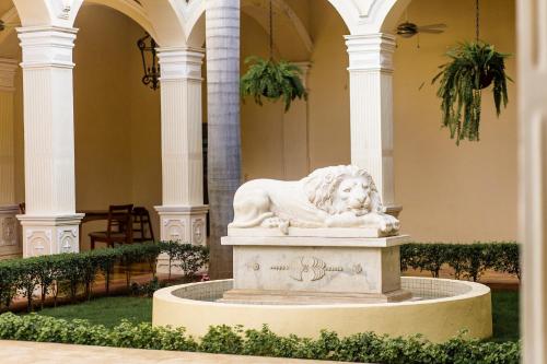 130872598 Hotel la Perla Leon