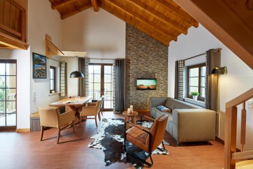2 bedrooms, 3 beds