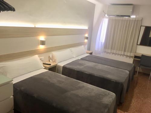 Hotel Catalunya Express - image 8
