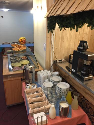 餐飲選擇, 尼卡青年旅舍 (Youth Hostel Nika) in 克朗傑斯卡哥拉