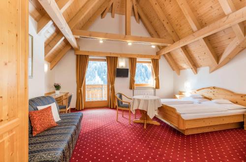 B&B  Alpenrose Rooms & Apartments, Pension in Vals