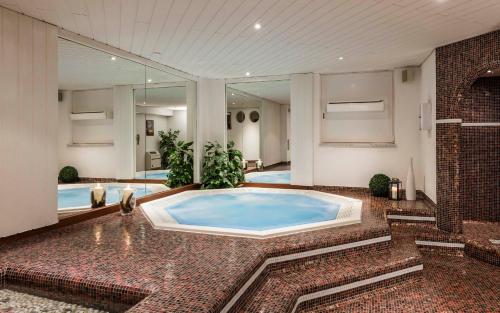Hotel Alpenrose - image 12