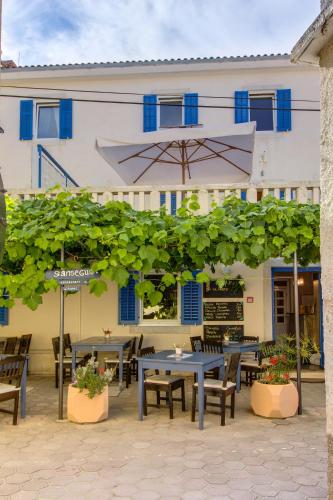 Hotel Sansegus in Susak