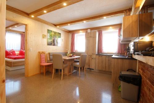 Appartement Almzeit mit Infrarotkabine in Großsölk, Österreich