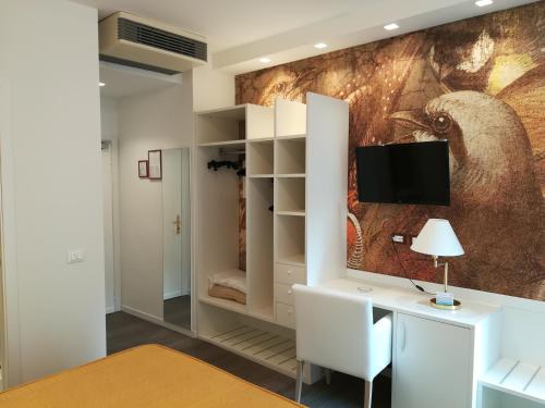 Hotel Majestic - image 13