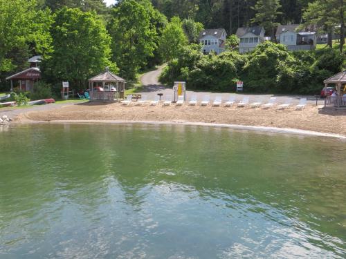 Bayside Inn & Marina - image 2