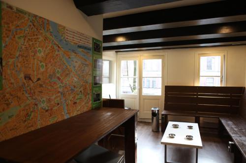 Közös társalgó / TV, Amsterdam Downtown Hotel Canal View in Amszterdam