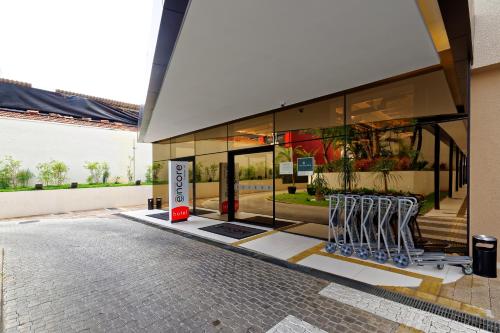 ทางเข้า, Ramada Encore Sao Paulo Tiradentes Centro in บอมเรติโร