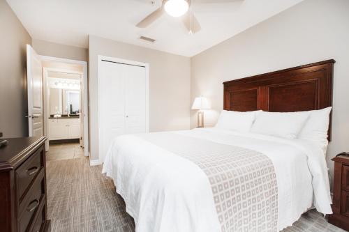 One-Bedroom Suite image 10