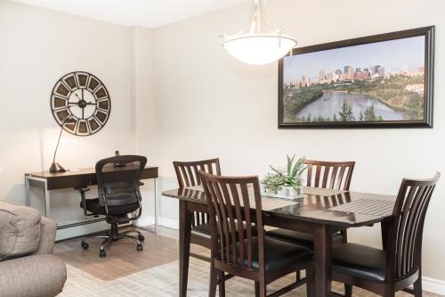 One-Bedroom Suite image 6