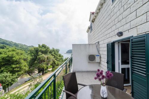  Apartment Saplunara 4925a in Saplunara
