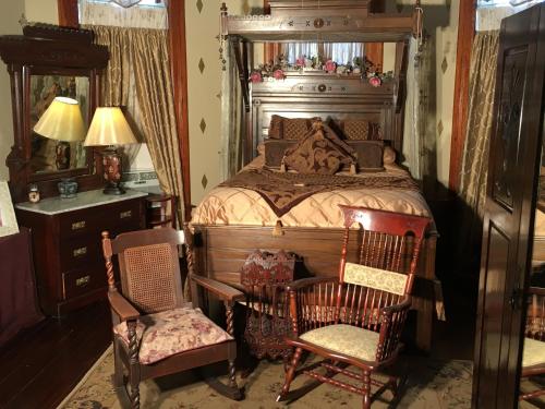 1884 Wildwood Bed and Breakfast Inn in Hot Springs, USA