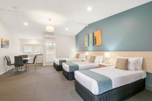 Kaloha Holiday Resort Phillip Island Comfort Resort Kaloha Phillip Island is perfectly located for both business and leisure guests in Phillip Island. Offering a variety of facilities and services, the hotel provides all you need for a g