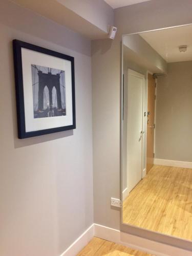 The Cardiff Apartment - image 2