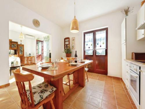 virtuve, Holiday Home Oliva in Raslina