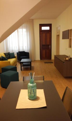 Lupori House - image 8
