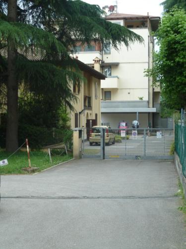 IL GIARDINETTO - Smart working - Airport - Private Parking - Private garden - Ducati - Philip Morris, Boloňa (fotografie 10)