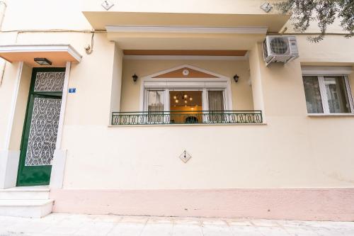 Family House next to Acropolis, Athens (photo 9)