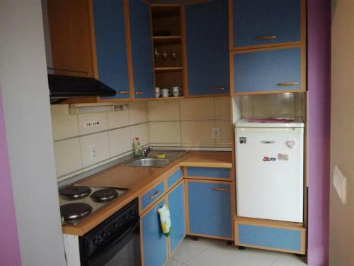 Apartment Natasa - image 9
