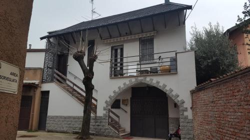  Typical mountain mansarda close to Fiera Rho Milano MIND in Pero