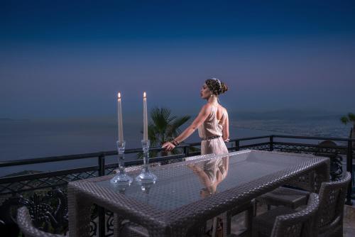 Villa with Sea View image 3