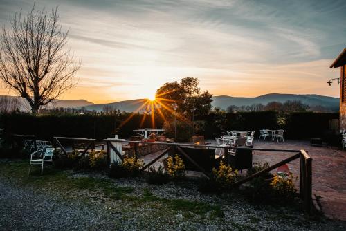 Сад, Casa Di Campagna In Toscana in Совічіле