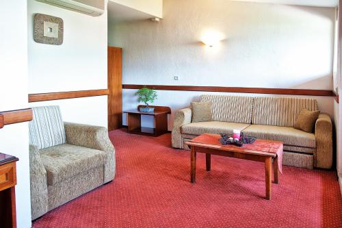 Anastassiou Hotel - image 8
