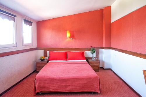 1 double bed
