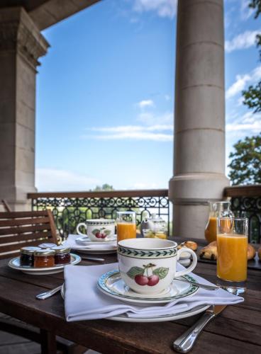131036557 Château Grattequina Hôtel