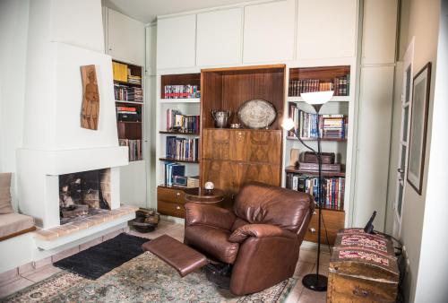  Elly's house in Athens in Athen