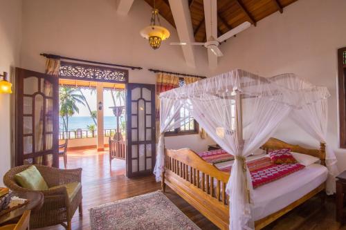 Lanka Beach Boutique Bungalows & Grand Villa