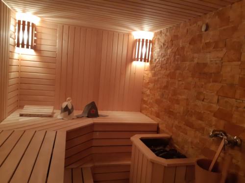 Zveryno guest house in Zverynas eldership