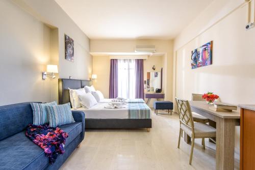 Kleanthi Apartments Located in Gouves, Kleanthi Apartments is a perfect starting point from which to explore Crete Island. Offering a variety of facilities and services, the property provides all you need for a good nigh