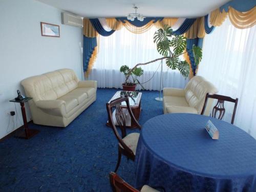 Rossia Hotel - image 6