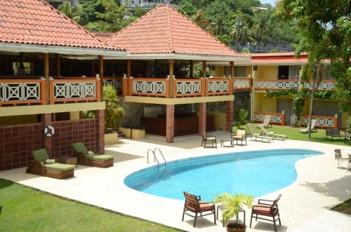 Sunset Shores Beach Hotel - image 2