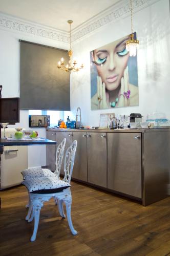 Purple Dog Suites - image 5