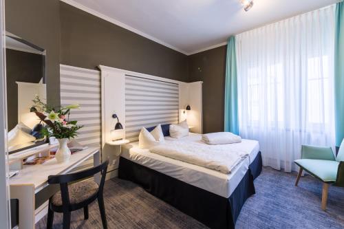 2 twin beds