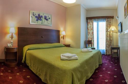City Hotel Apollonion – Karpenisi, AL