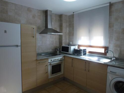 Apartamentos Puerta Muralla - image 4