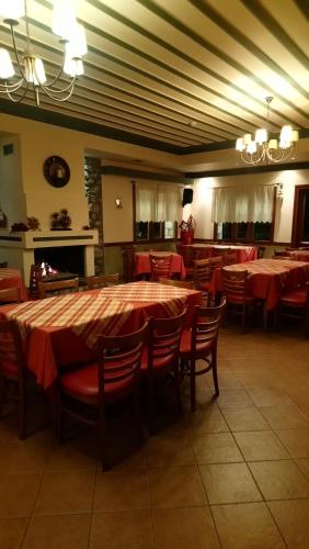 레스토랑, Hotel Pelasgos in 카리타이나