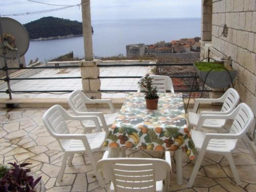 Apartments with WiFi Dubrovnik - 14722