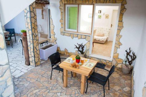 Apartment Zuljana 12058b