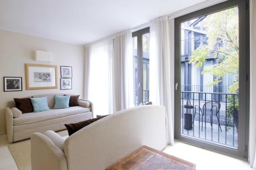 Adriano Residence - image 9