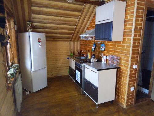 Létesítmények, Під горою in Sheshory