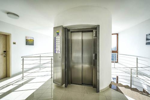 Apartmany Crocus - image 6