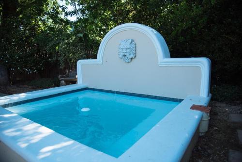 Baseinas, Bloemendal Guest Cottage in Ribek Kastelis