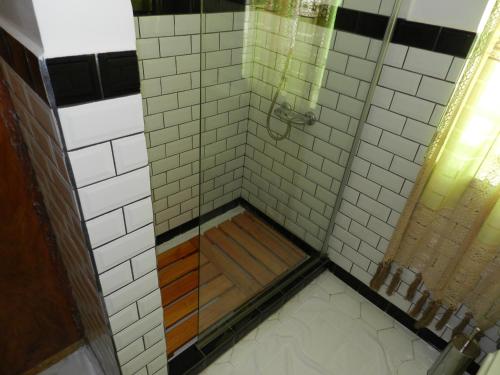 Deluxe Double Room with Balcony image 5