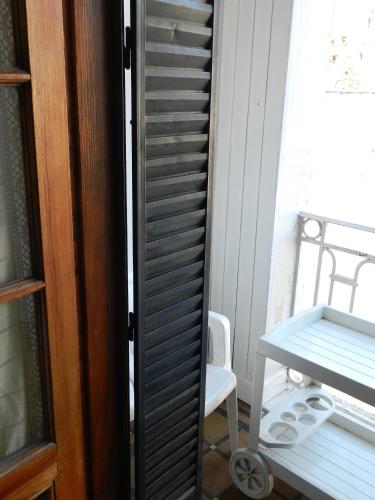 Deluxe Double Room with Balcony image 10