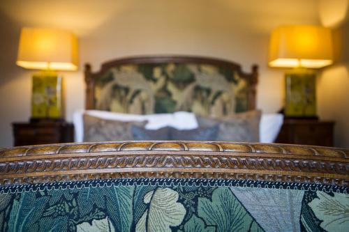 Grays Court Hotel - image 3